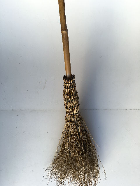 BROOMSTICK, 1.5m Long